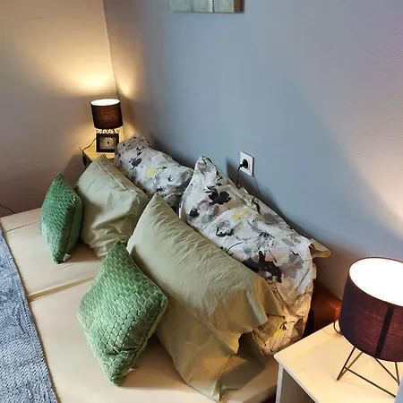Seaview Apartment *
